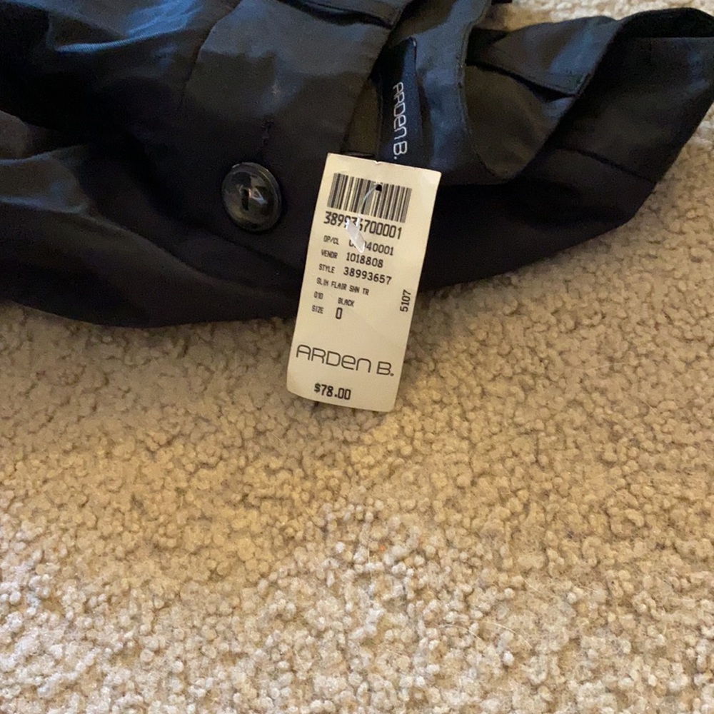 pants - Picture 2 of 2